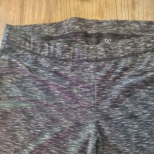 Soft, comfy livi active athletic leggings